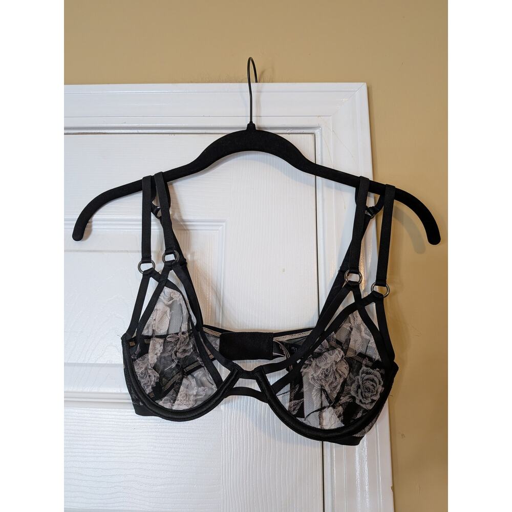Victoria’s Secret Black Floral Mesh Unlined Bra Size 32D Coquette Feminine